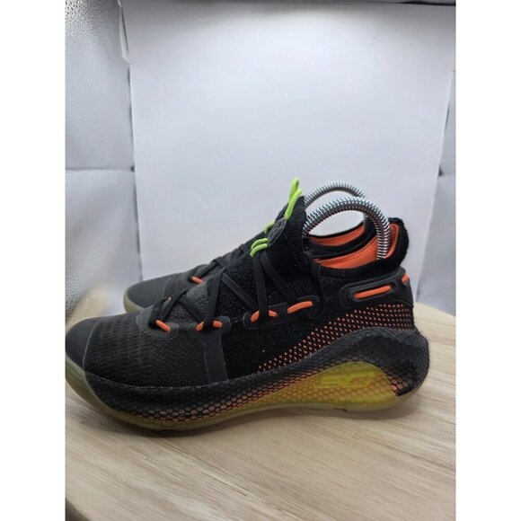 Under Armour Steph Curry 6 Basketall Shoes Fox Theatre Black - Boys 5 Y - Picture 1 of 6